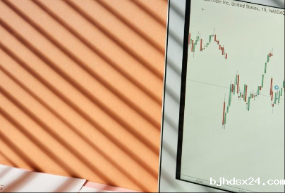 三大指数集体低开 稀土永磁、制冷剂等跌幅居前